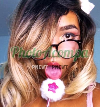 Acompanhante em Rio de Janeiro com beijo grego (2) — Little Jey