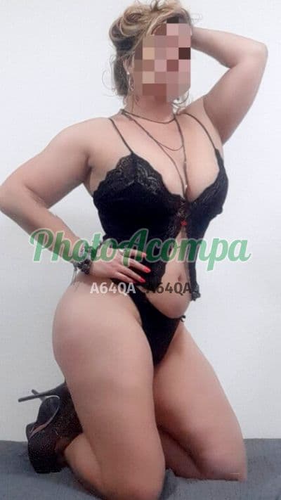 Acompanhante em Curitiba — beijo na boca, foto 2 de Lívia