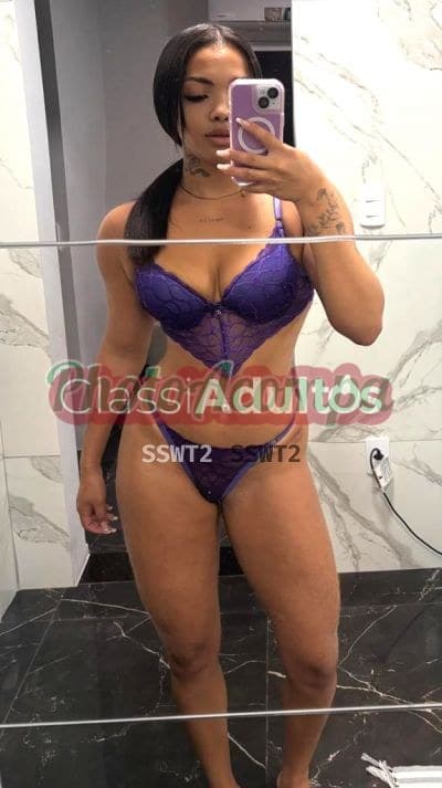 Acompanhante morena em Rio de Janeiro