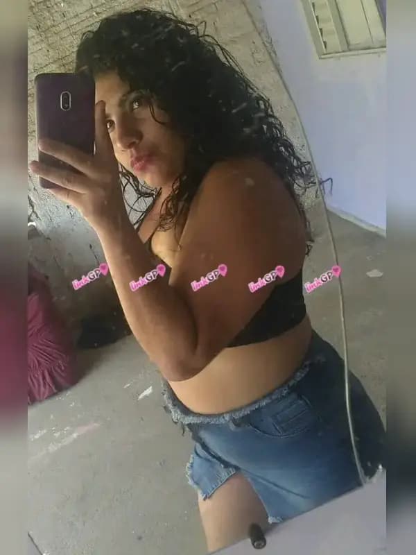 Acompanhante baixinha em Barra Velha — Liz