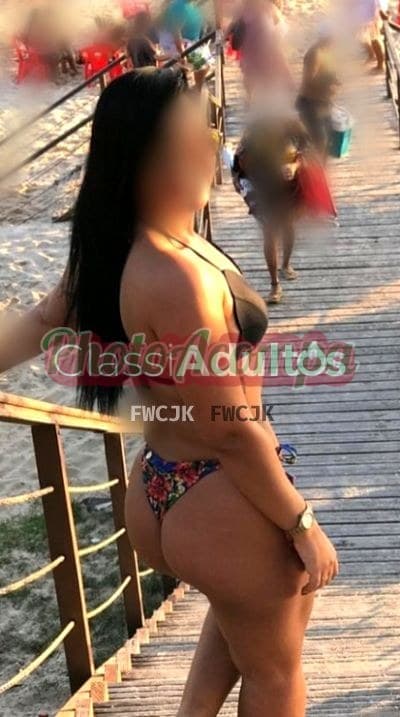 Acompanhante de seios naturais em Rio de Janeiro
