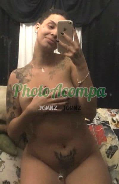 Acompanhante em São Paulo com beijo grego (2) — Lorena