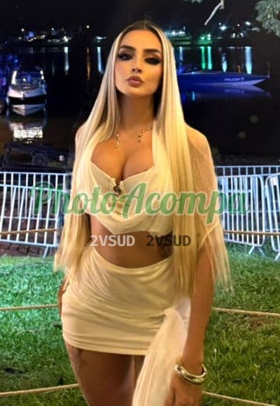 Acompanhante mignon em Porto Alegre, foto 2 de Louise Lins
