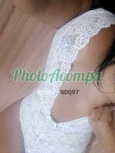 Acompanhante em Rio de Janeiro com beijo na boca (2) — Lua
