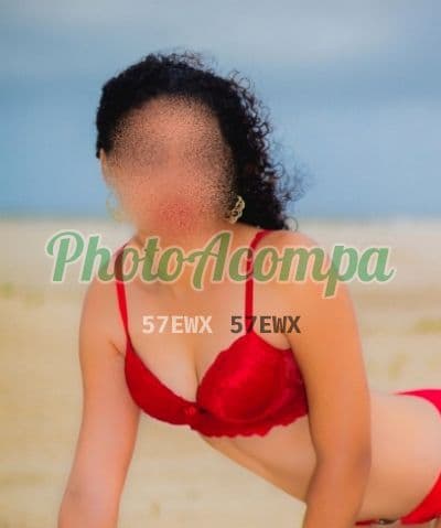 Foto 2: Acompanhante em Aracaju — beijo na boca, Luiza