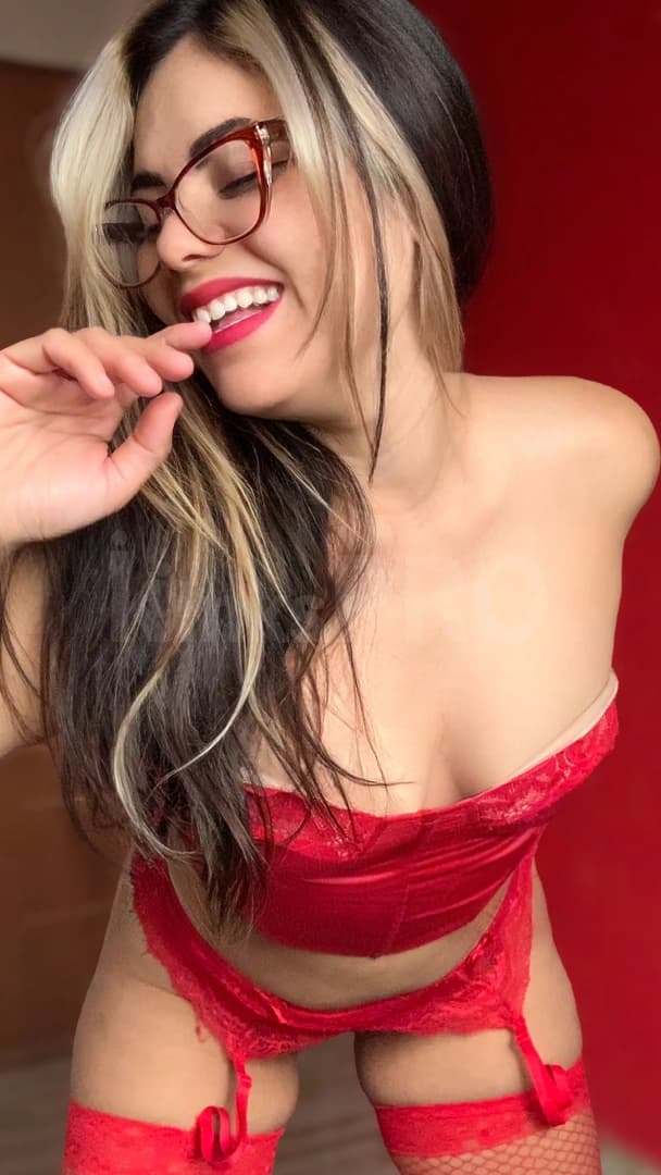 Acompanhante em São Paulo — fetiche de pés, foto 6 de Maah Baby
