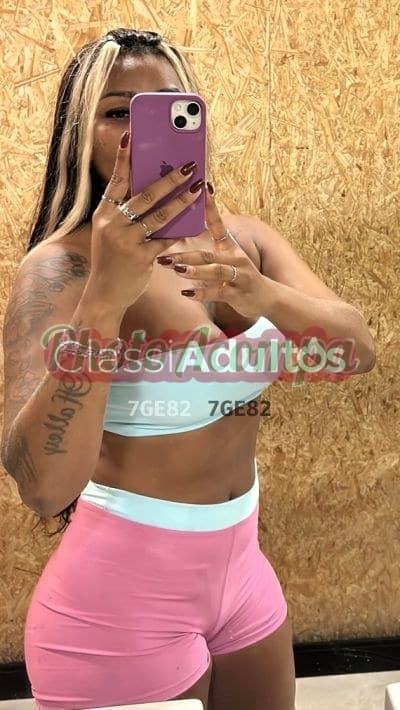 Acompanhante negra em Atibaia — Maju
