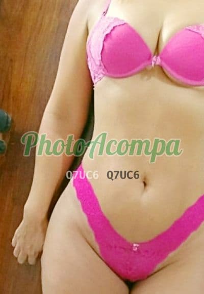 Acompanhante de seios naturais em Salvador, foto 3 de Manuela