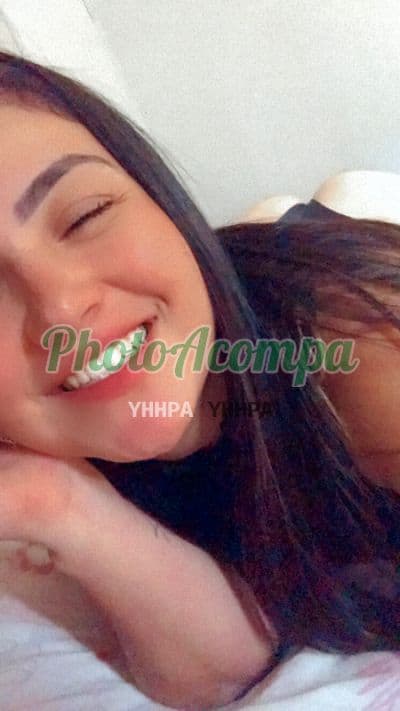 Acompanhante de seios naturais em Guarujá (3) — Maria Julia
