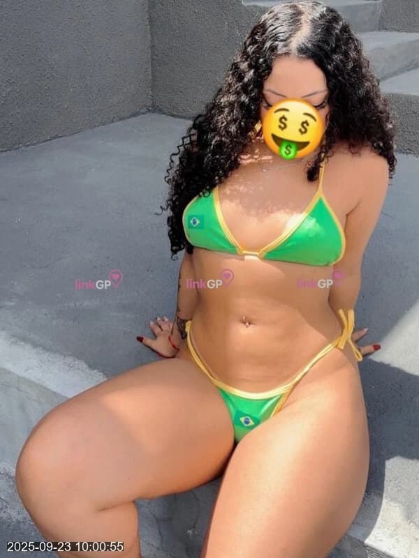 Acompanhante apertadinha em Navegantes — Mariannyy