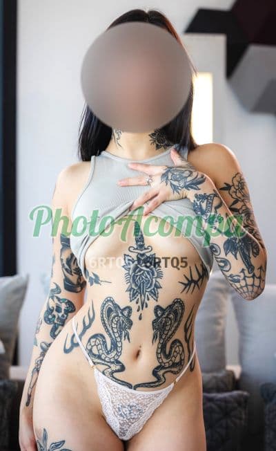 Acompanhante em Porto Alegre com beijo na boca (2) — Martina