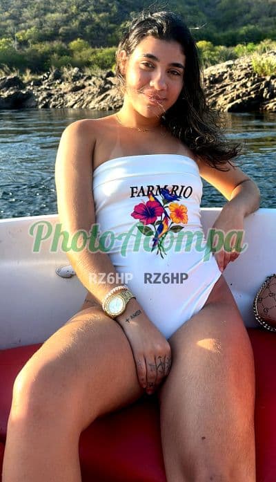 Acompanhante magra em Salvador — Mel, foto 3