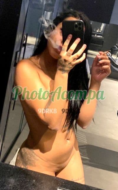 Acompanhante em Ourinhos com beijo na boca (2) — Mia Ferrari
