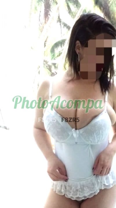 Acompanhante peituda em São Paulo (3) — Mia Maddox