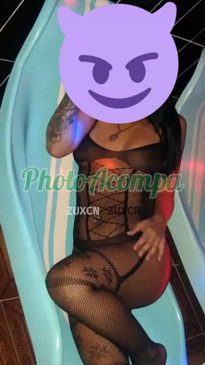 Acompanhante em Nova Iguaçu com beijo na boca (6) — Nicole