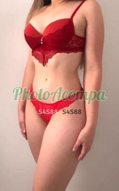 Acompanhante em Osasco com beijo na boca (6) — Nicole