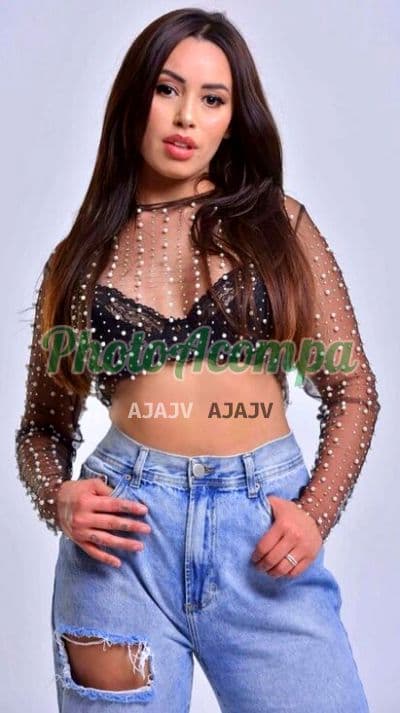 Acompanhante peituda em São Paulo (3) — Paola