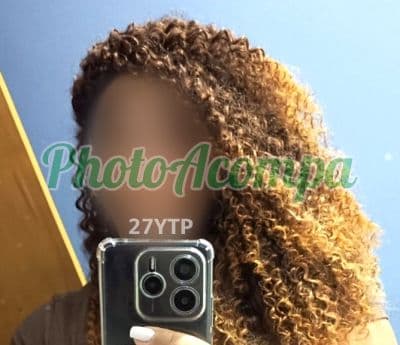 Acompanhante de seios naturais em Embaúba (5) — Paola
