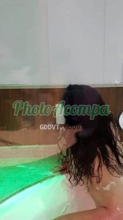 Acompanhante de seios naturais em Porto Alegre (2) — Patrícia