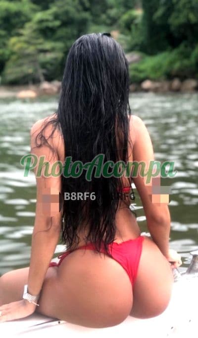 Acompanhante em Santos com beijo na boca (2) — Pietra