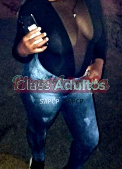 Acompanhante negra em Petrópolis — Preta Silva
