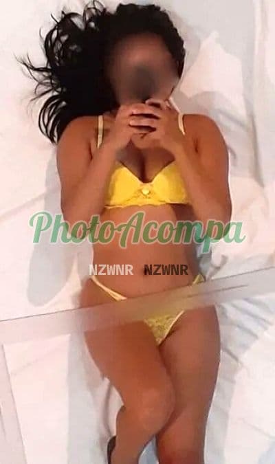 Acompanhante morena em Duque de Caxias (5) — Renata