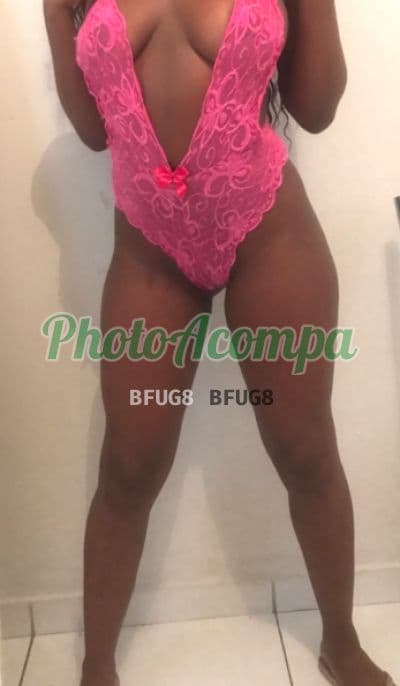 Acompanhante em Serra com beijo na boca (6) — Renatinha