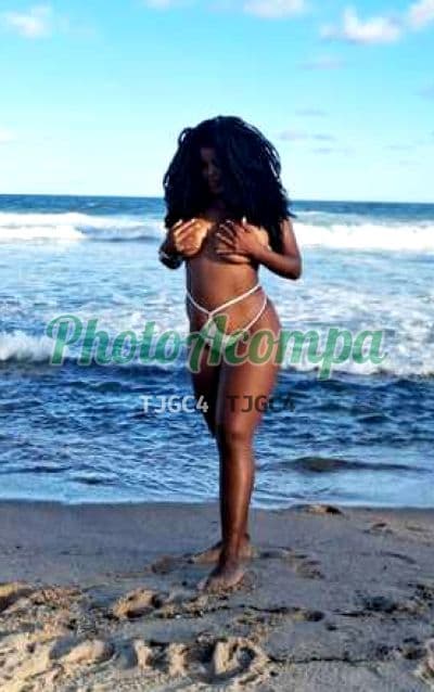 Acompanhante peituda em Salvador — Riana, foto 3