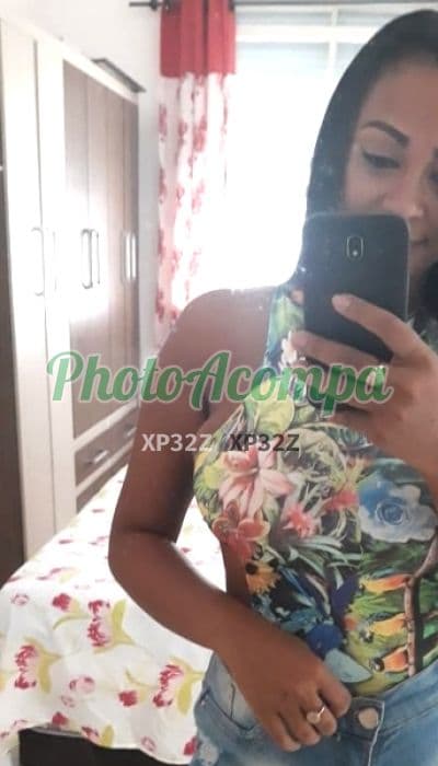 Acompanhante em Rio de Janeiro com beijo grego (2) — Safira