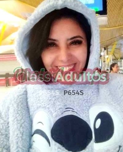 Acompanhante peituda em São Paulo — Sarah Rosa