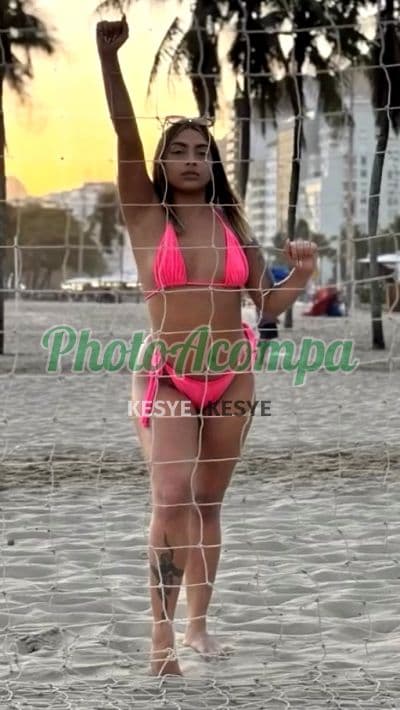 Acompanhante de seios naturais em Rio de Janeiro, foto 3 de Sasah