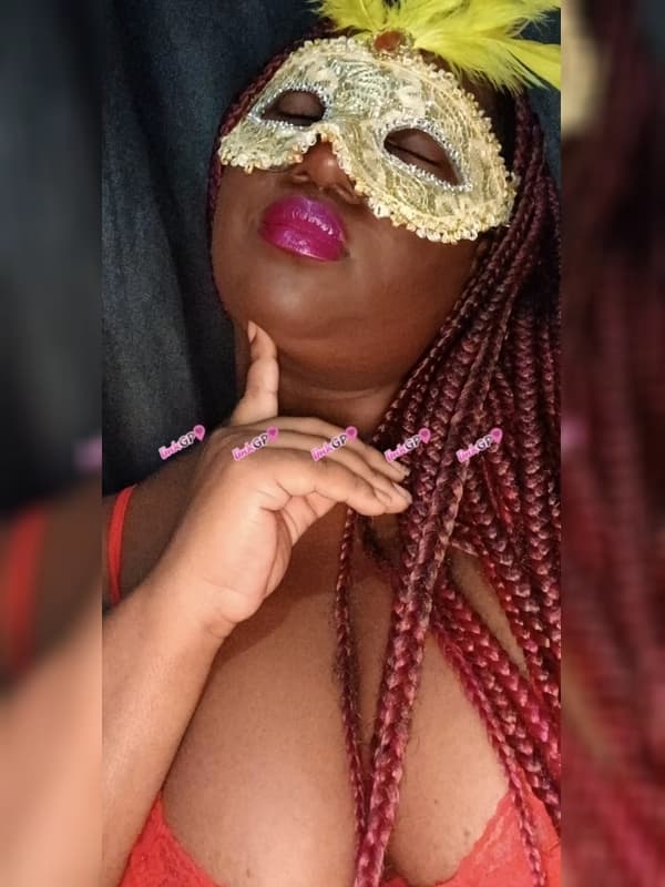 Acompanhante em São Pedro da Aldeia — beijo na boca, foto 4 de Suelen