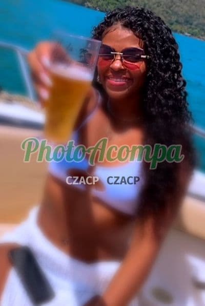 Acompanhante depilada em Viamão, foto 5 de Tainá