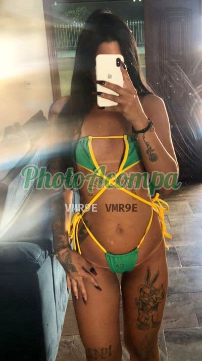 Acompanhante em Rio de Janeiro com beijo grego (2) — Tokio