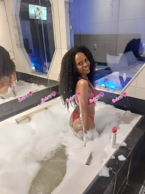 Acompanhante ninfomaníaca em Rio de Janeiro (5) — Valentina