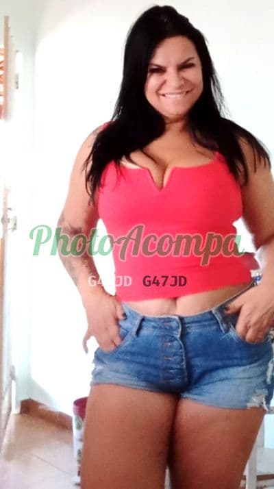 Acompanhante de seios naturais em Divinópolis (3) — Verônica
