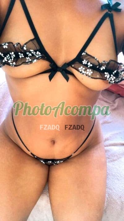 Acompanhante em Salvador com beijo na boca (2) — Vivi