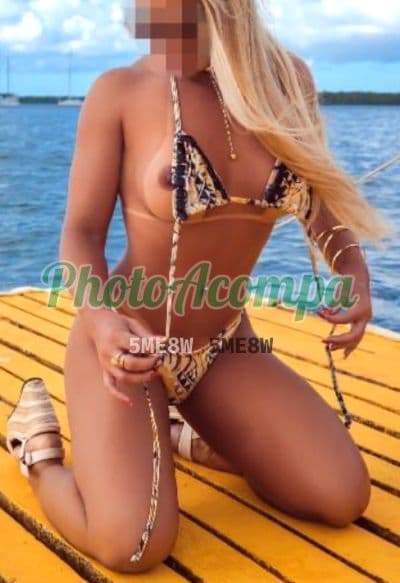 Acompanhante de seios naturais em Salvador — Vivi Brunet, foto 3