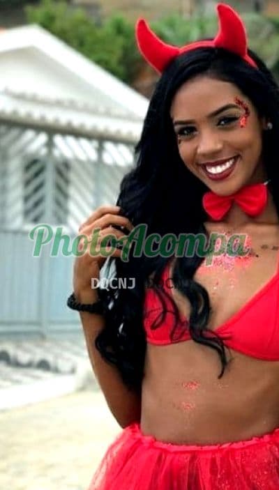 Acompanhante em Rio de Janeiro — oral natural, foto 6 de Viviane