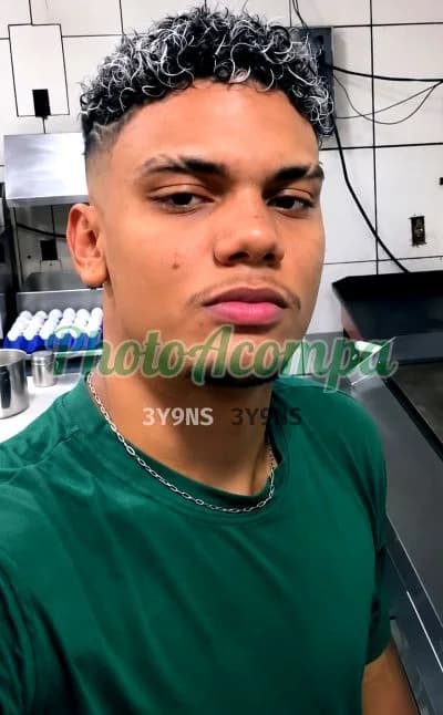 Foto 2: Acompanhante masculino em Manaus — beijo grego, Alex