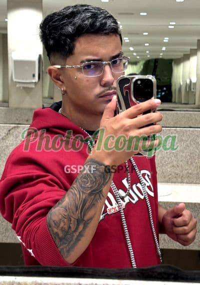 Acompanhante masculino em Goiânia com garganta profunda (4) — Alexandre