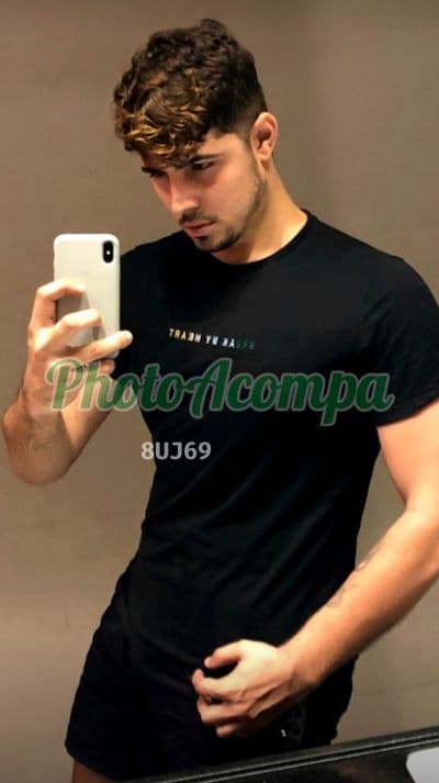 Acompanhante masculino em Salvador com beijo na boca (4) — Allê
