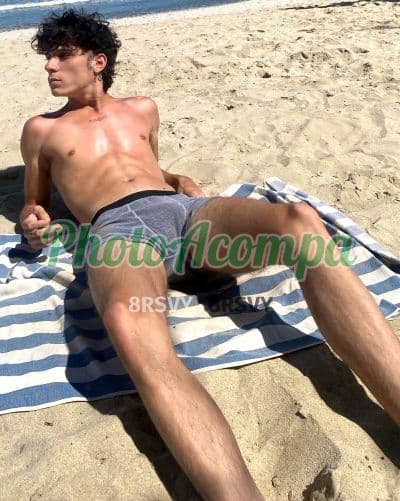 Acompanhante masculino em São Paulo com beijo na boca (6) — Andrew