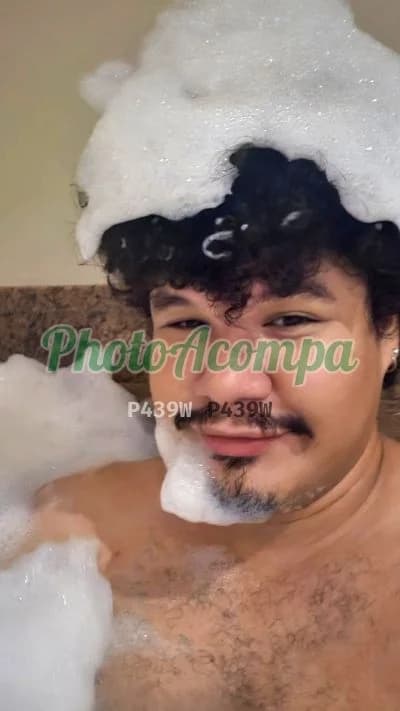 Acompanhante masculino em Nova Iguaçu com beijo na boca (4) — Ângelo