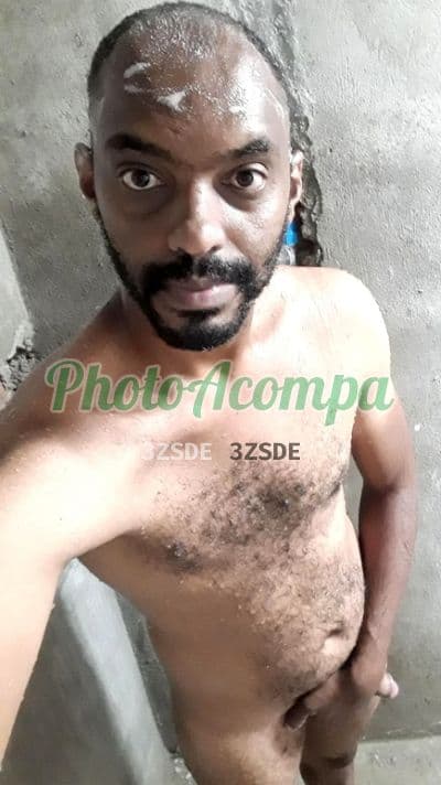 Acompanhante masculino em São Paulo com beijo na boca (2) — Armani