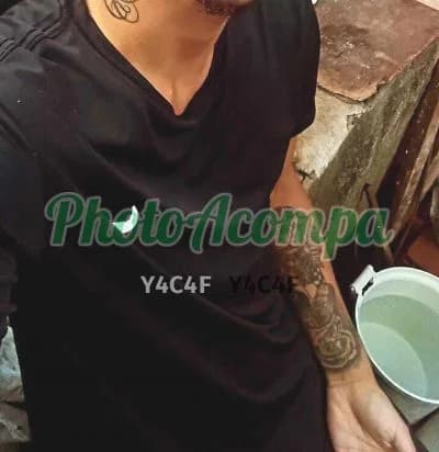 Acompanhante masculino em Arraial do Cabo com beijo grego (4) — Arthur