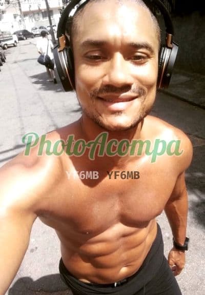 Acompanhante masculino em Rio de Janeiro com beijo na boca (4) — Baiano