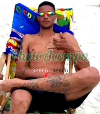 Acompanhante masculino em Araraquara com beijo na boca (4) — Brugostoso