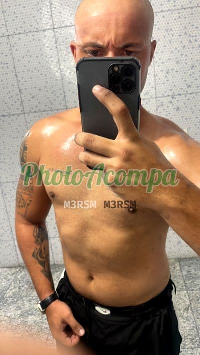 Acompanhante masculino em Nilópolis com oral sem camisinha (4) — Bruno