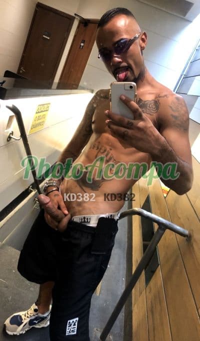 Acompanhante masculino em São Paulo com beijo na boca (6) — Bryan